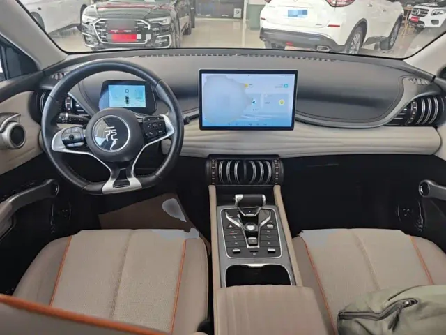 BYD Yuan PLUS — Фото автомобиля 9