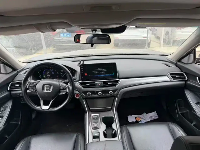 Honda Accord — Фото автомобиля 6