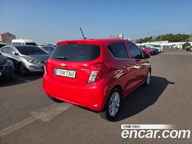 Chevrolet Spark — Фото автомобиля 3