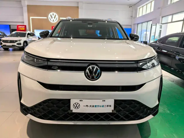 Volkswagen Talagon — Фото автомобиля 2
