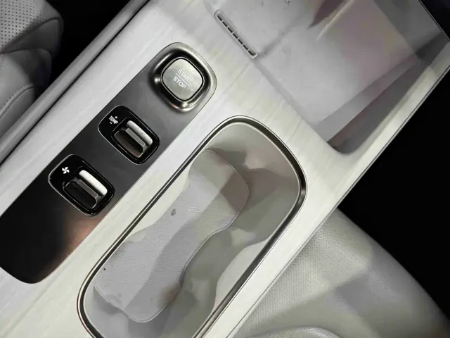 Xiaomi SU7 — Фото автомобиля 5