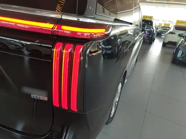 Wey Alpine — Фото автомобиля 7
