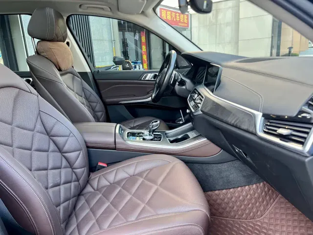BMW X5 — Фото автомобиля 14