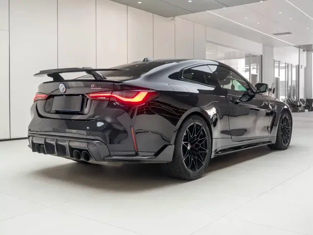 BMW M4 — Фото автомобиля 13
