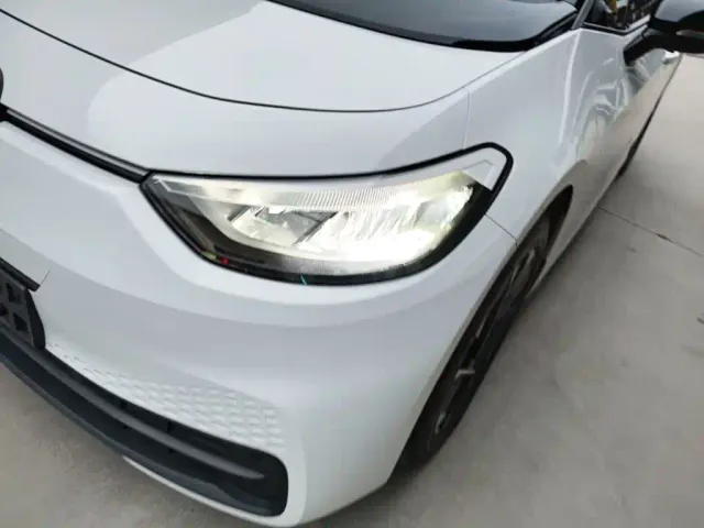 Volkswagen ID.3 — Фото автомобиля 23