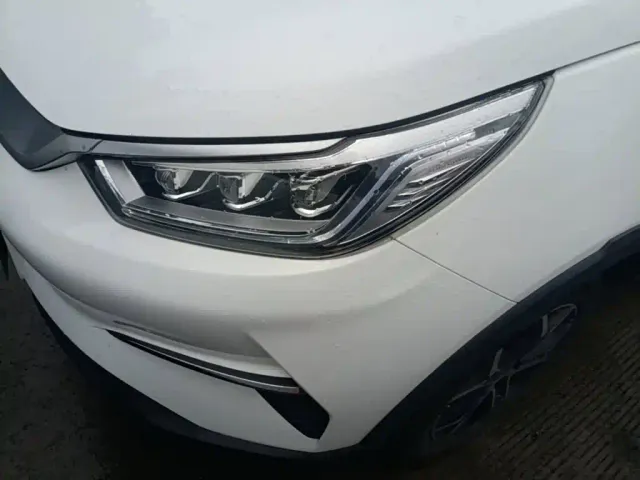 BYD Yuan Pro — Фото автомобиля 2