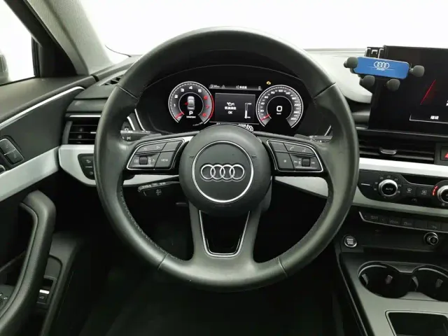 Audi A4L — Фото автомобиля 11