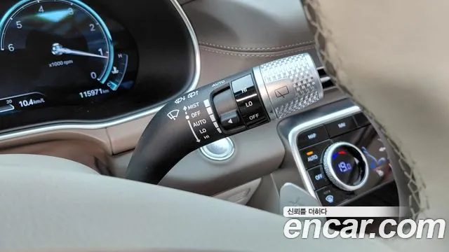 Genesis GV80 — Фото автомобиля 28