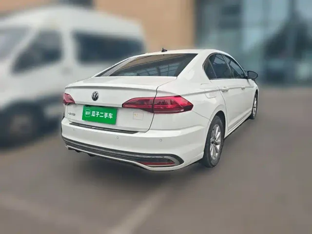 Volkswagen Bora — Фото автомобиля 4