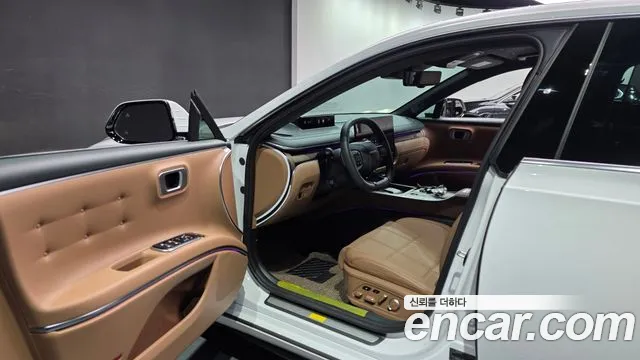 Hyundai Grandeur GN7 — Фото автомобиля 15