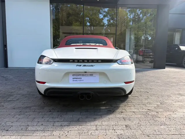 Porsche 718 — Фото автомобиля 6
