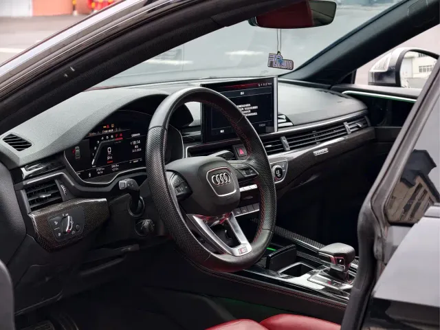 Audi S5 — Фото автомобиля 4