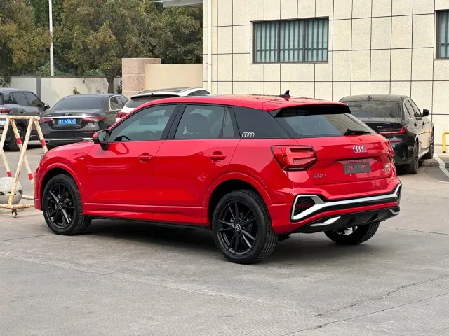 Audi Q2L — Фото автомобиля 4