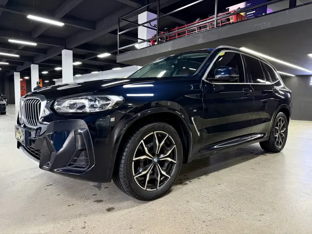 Фотография автомобиля — BMW X3