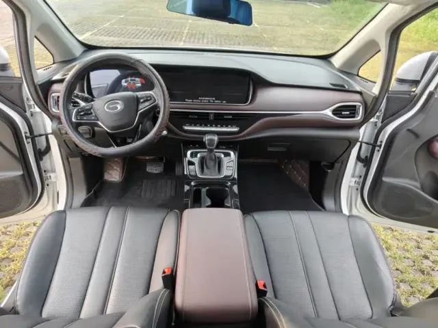 GAC Trumpchi M6 — Фото автомобиля 14