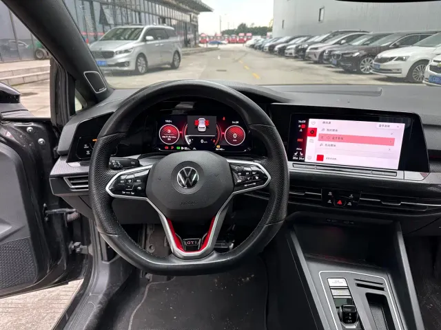 Volkswagen Golf GTI — Фото автомобиля 14