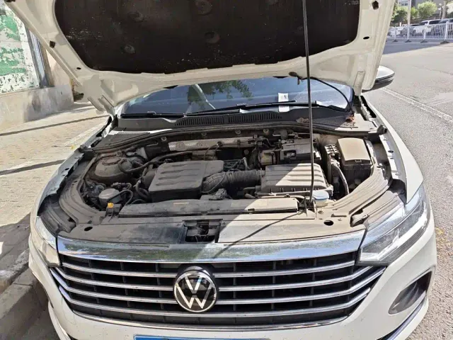 Volkswagen Lavida — Фото автомобиля 16
