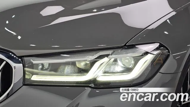 BMW 5 Series G30 — Фото автомобиля 22