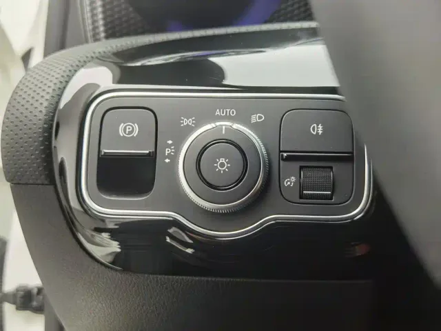 Mercedes-Benz A-Class — Фото автомобиля 21