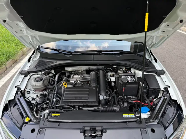 Volkswagen Bora — Фото автомобиля 18