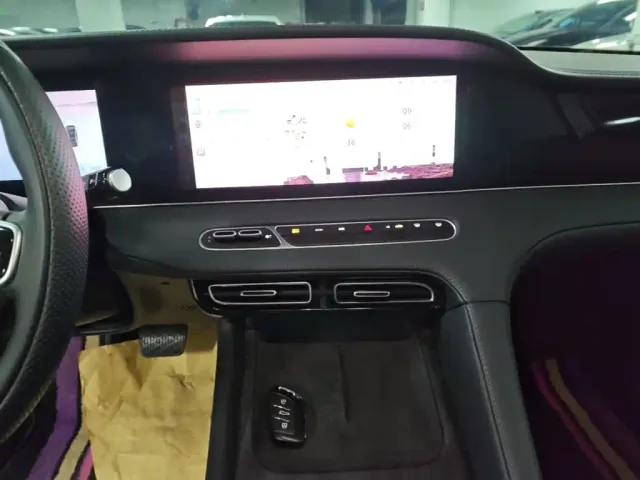 Roewe D7 — Фото автомобиля 12