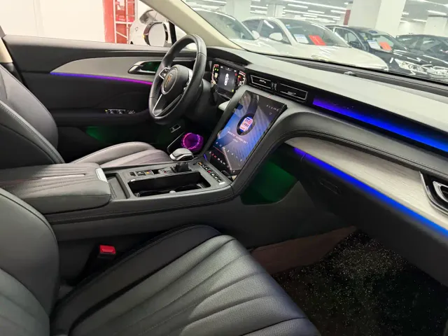 Hongqi H5 — Фото автомобиля 11