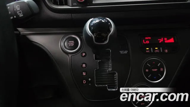 Kia RAY Новый Kia Ray Signature — Фото автомобиля 9