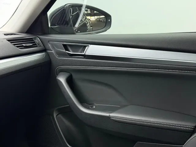 Skoda Superb — Фото автомобиля 10