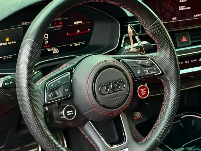 Audi S4 — Фото автомобиля 8