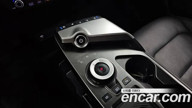 Kia EV6 — Фото автомобиля 12