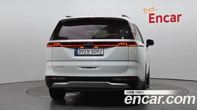 Kia Canival Carnival 4 поколение Дизель 9 мест Prestige — Фото автомобиля 4
