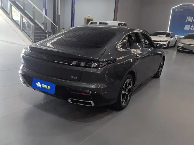 Changan Eado — Фото автомобиля 3