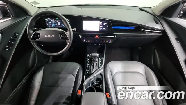 Kia Niro — Фото автомобиля 7