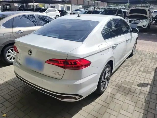 Volkswagen Bora — Фото автомобиля 6