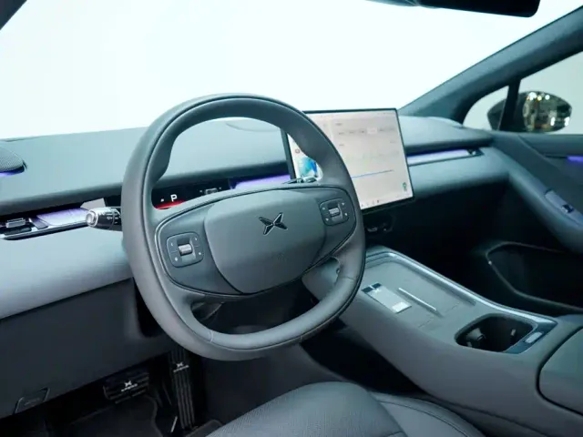 Xpeng P7+ — Фото автомобиля 11