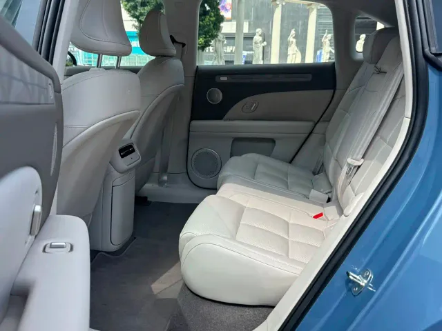 IM Motors LS6 — Фото автомобиля 10