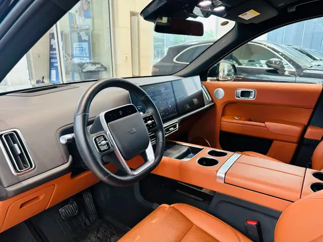 Li Auto L9 — Фото автомобиля 5