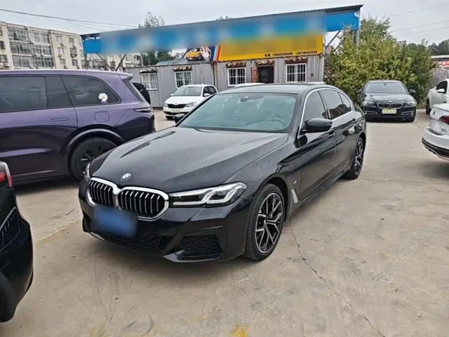 Фотография автомобиля — BMW 5 Series