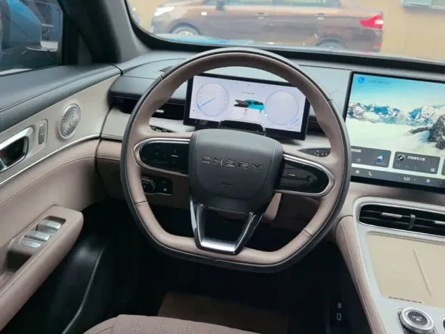 Chery Tiggo 8 PLUS C-DM — Фото автомобиля 10