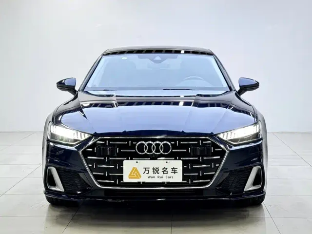 Audi A7L — Фото автомобиля 2