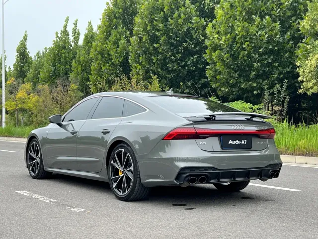 Audi A7 — Фото автомобиля 5