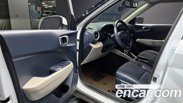 Hyundai Venue Venue 1.6 Premium — Фото автомобиля 11