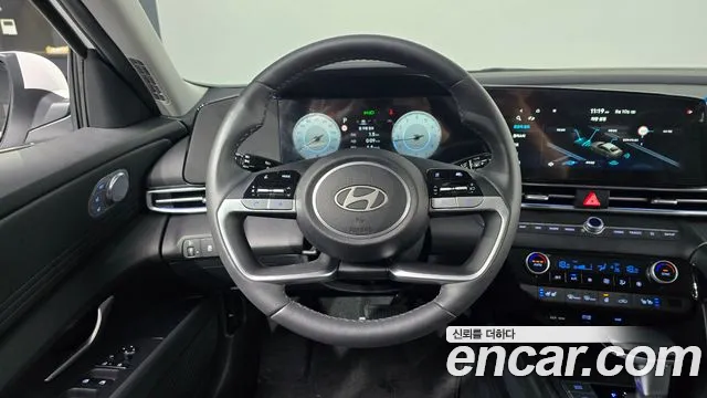 Hyundai AVANTE Новый Avante (CN7) — Фото автомобиля 13