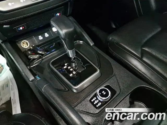 KG_Mobility_Ssangyong Rexton Новый Rexton Sport Khan Дизель 2.2 4WD — Фото автомобиля 9
