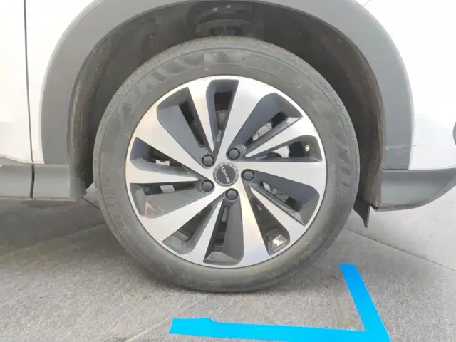 BYD Song PLUS — Фото автомобиля 6