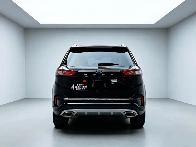 Ford Edge — Фото автомобиля 4