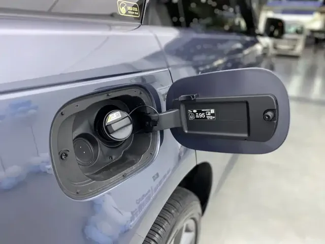 Land Rover Range Rover Sport — Фото автомобиля 15