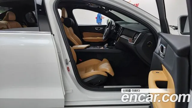 Вольво S60 S60 третьего поколения B5 Ultimate Bright — Фото автомобиля 25