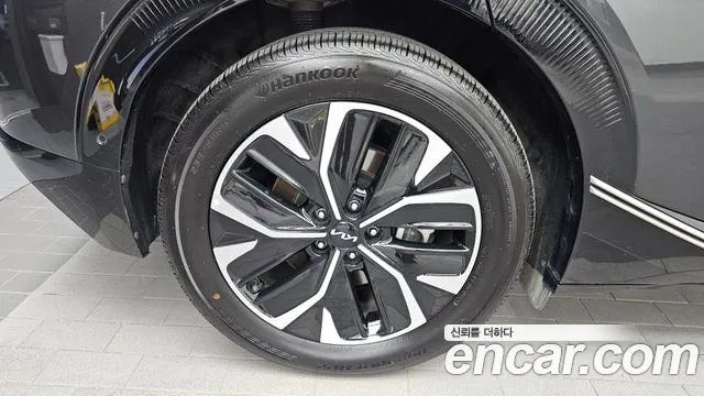 Kia EV6 — Фото автомобиля 5