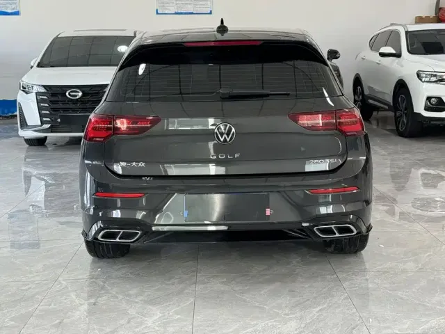 Volkswagen Golf — Фото автомобиля 5